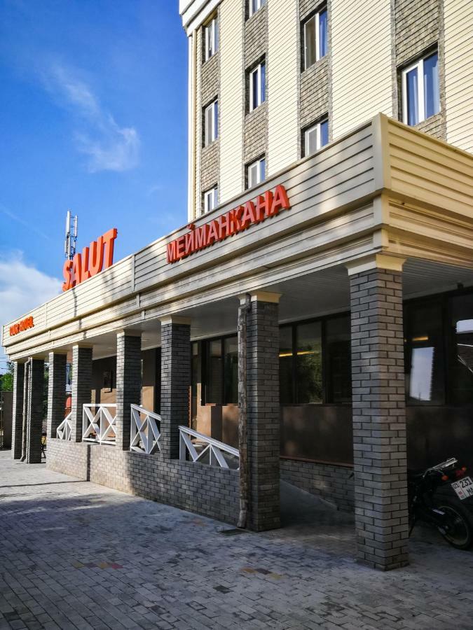 Salut Hotel Bisjkek Eksteriør bilde